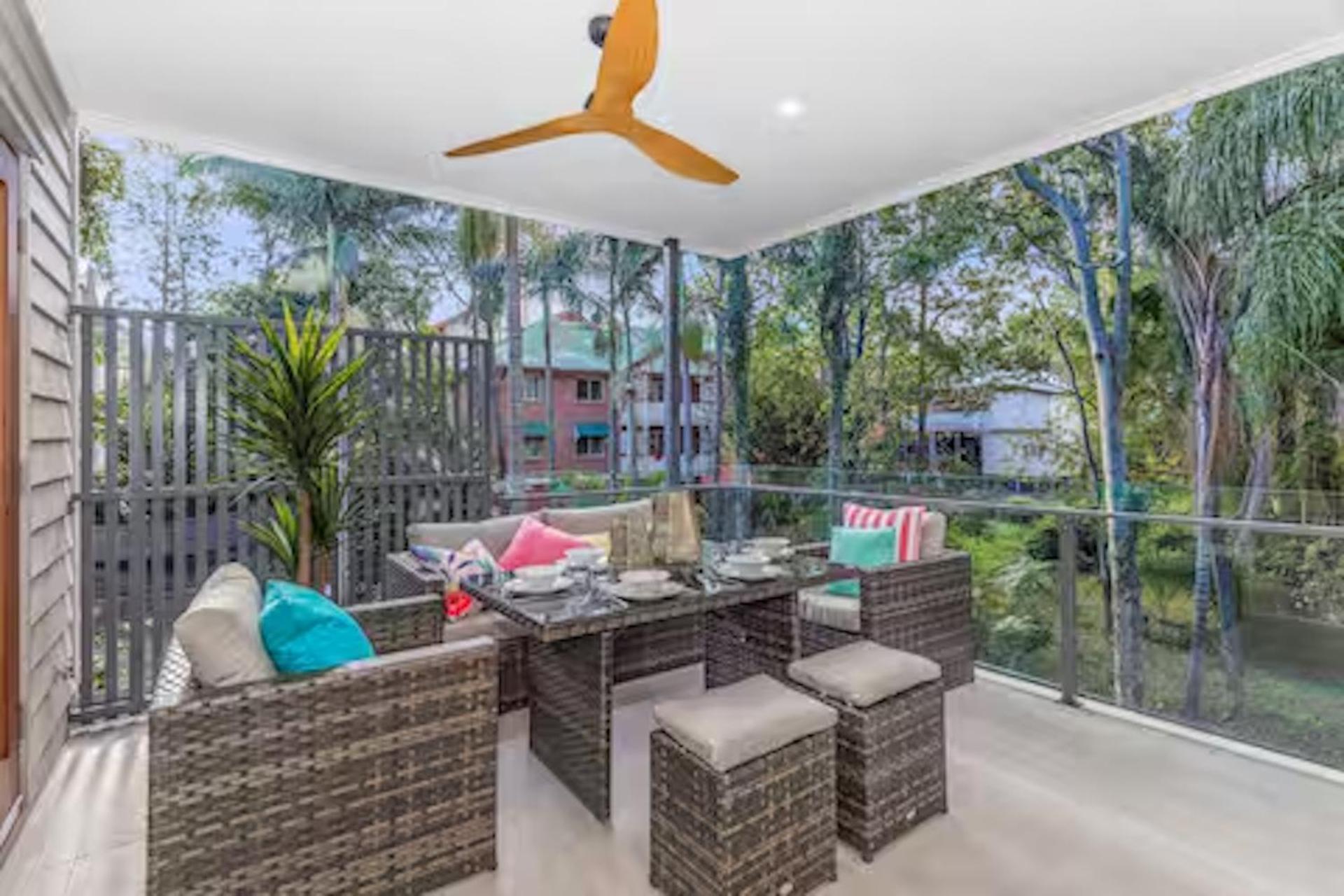 Park Ave Retreat - 3 Carparks, Wifi, Bbq, King Bed Apartment